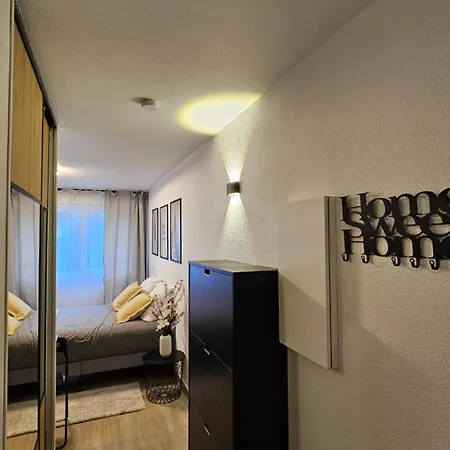 Apartment Arche De La Defense, Arena Spectacle, Wifi, Parking Gratuit