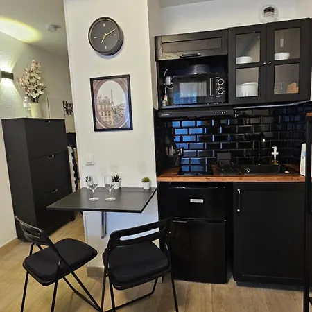 Apartment Arche De La Defense, Arena Spectacle, Wifi, Parking Gratuit Courbevoie